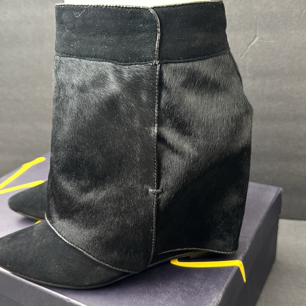 NIB London Trash Siri Suede and calf hair wedge Heel Boots Black Size 7